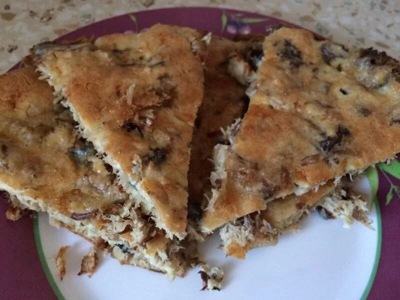 Пирог из скумбрии свежемороженой рецепты с фото Пироги из скумбрии в духовке - 2 рецепта - 1000.menu
