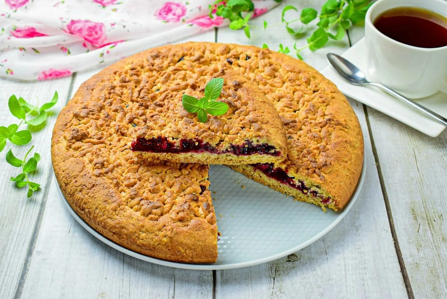 Пирог кудрявый фото Пирог кудрявый с вареньем рецепт с фото пошагово - 1000.menu