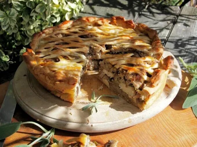 Пирог курица рецепты фото Organic September & Seasonal Family Recipes - Chicken Pie, Strawberry French Toa
