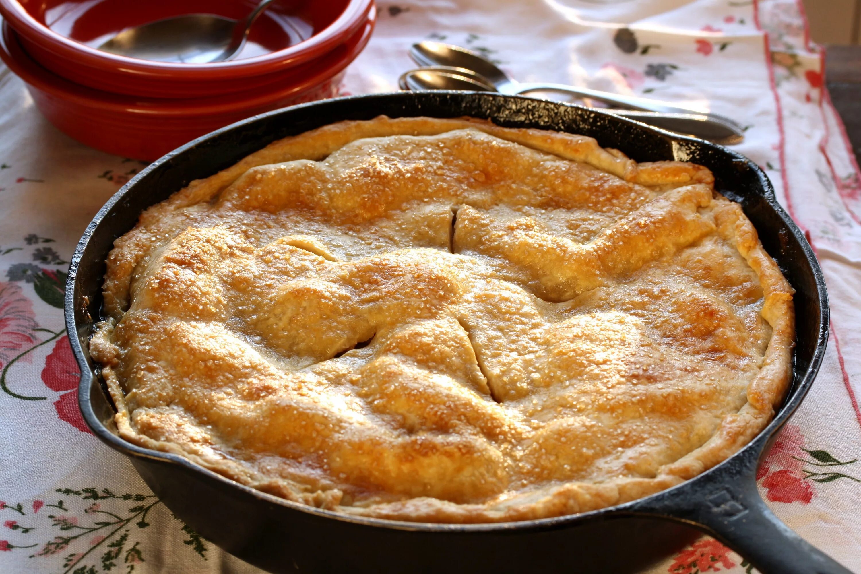 Пирог на сковороде пошагово с фото No. 37 - Skillet Apple Pie - Saving Room for Dessert Skillet apple pie, Desserts