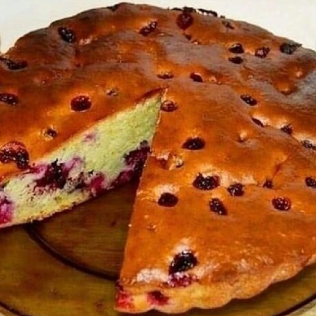 Пирог на сметане фото рецепт пошаговый Быстрый пирог на сметане с ягодами Вкусняшки, Рецепты еды, Рецепты десертов