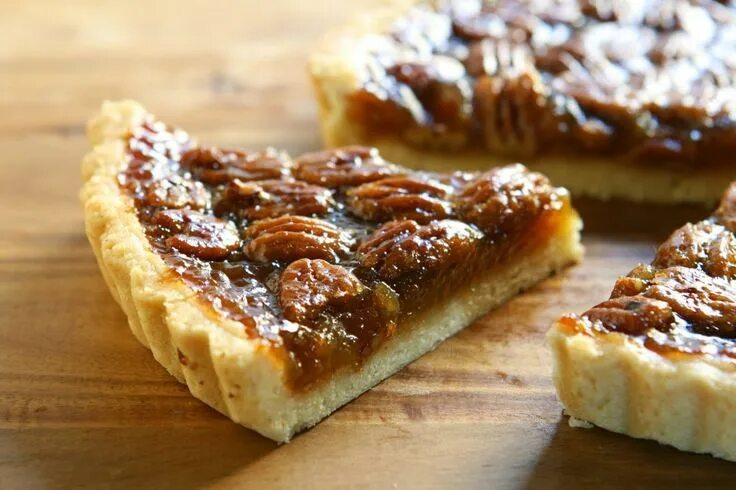 Пирог пай фото Delicious Chocolate Pecan Pie Recipe - this is the easiest pecan pie recipe ever
