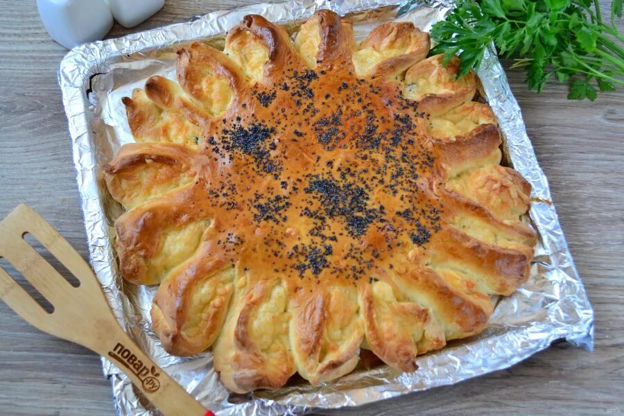 Пирог подсолнух фото Пироги к 23 февраля: угощаем мужчин сладкой и несладкой выпечкой - Статьи на Пов