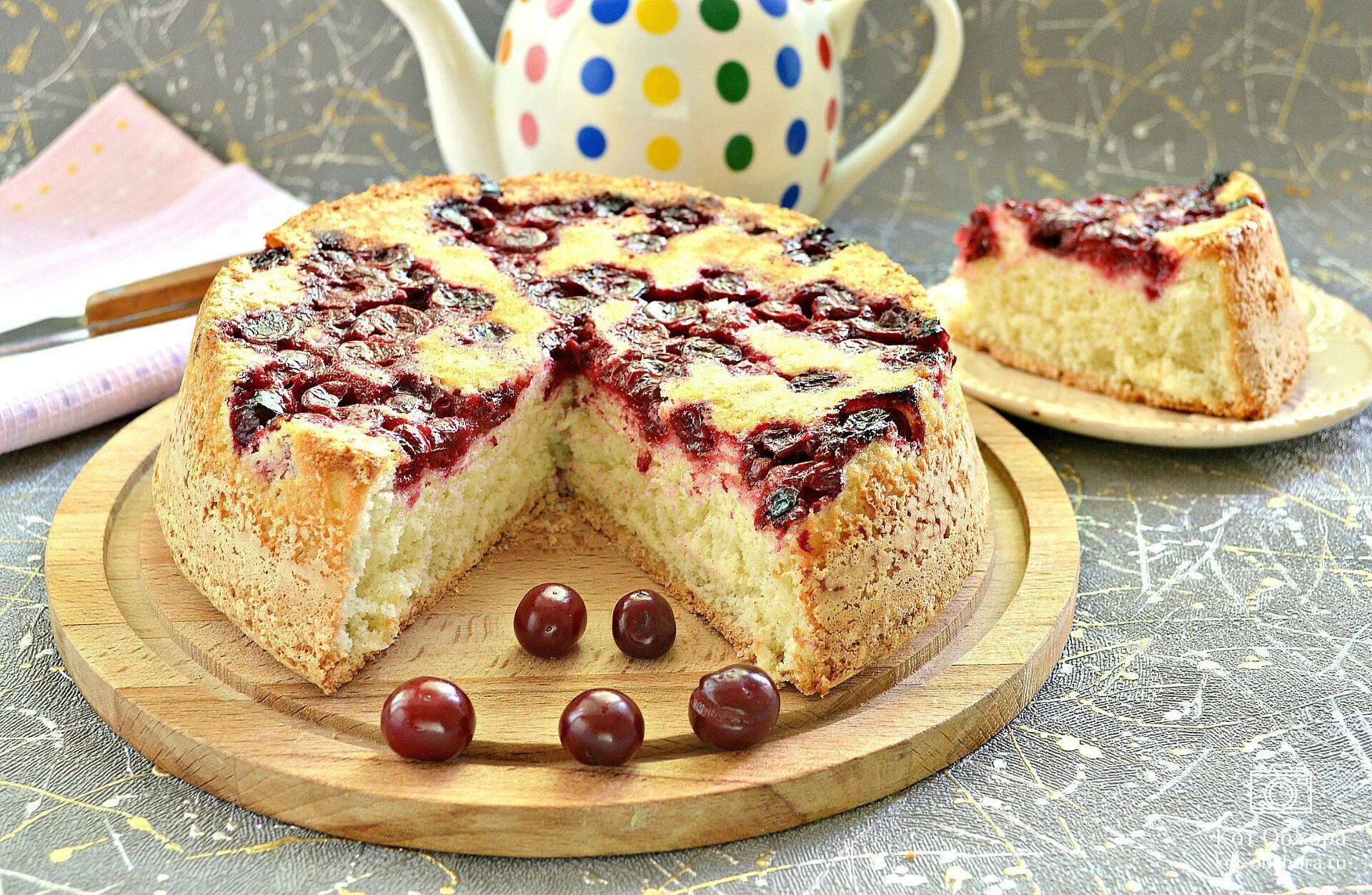 Пирог рецепты с фото простые и вкусные Шарлотка с вишней фото - Coffeebull.ru