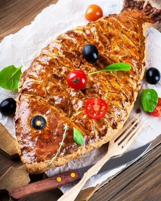 Пирог рыба фото 5 рецептов пирогов с рыбными консервами Сад24 Дзен