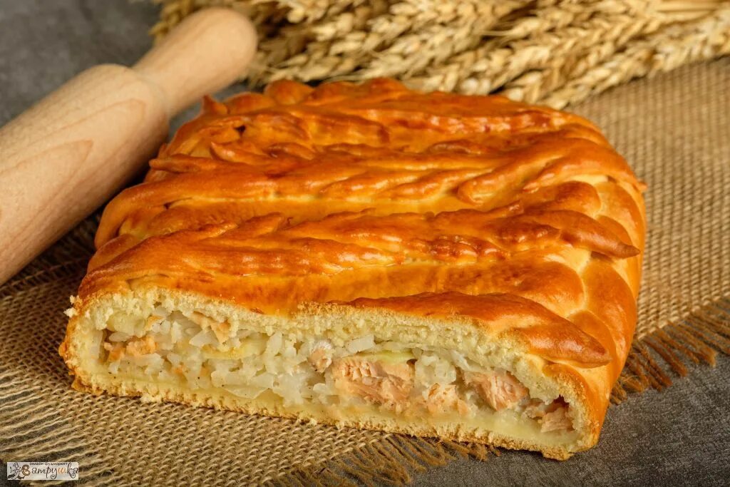 Пирог рыба фото Заказать Pirog s forel'yu rechnoj i risom за 0 руб. в Челябинске с доставкой - В