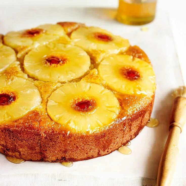 Пирог с ананасами фото Pineapple Upside-Down Cake Recipe Upside down cake, Cake recipes, Pineapple upsi
