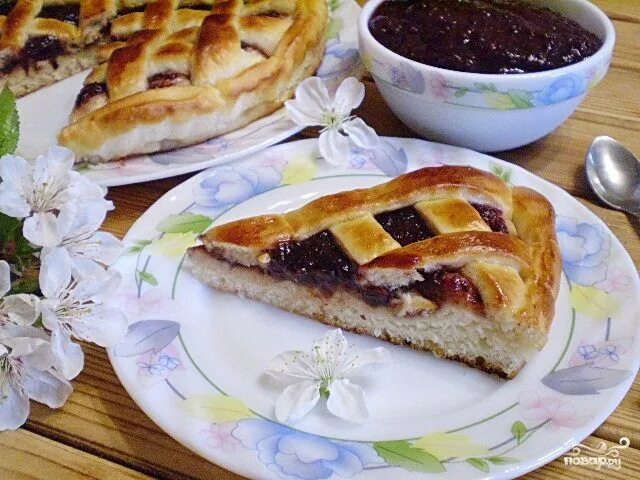 Пирог с джемом дрожжевой с фото Дрожжевой пирог с вареньем - пошаговый рецепт с фото на Повар.ру