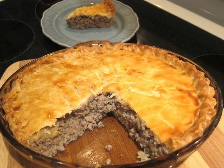 Пирог с фаршем с фото Classic French Canadian Tourtiere Meat pie recipe, French meat pie, Recipes