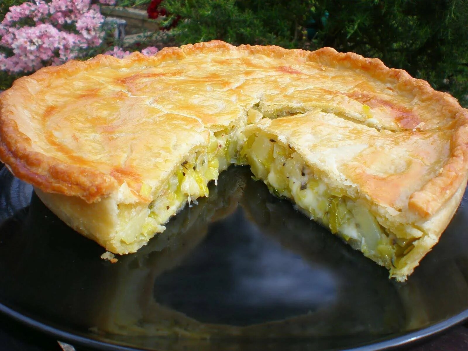 Пирог с картошкой фото Рецепт заливного пирога с мясом и картошкой
