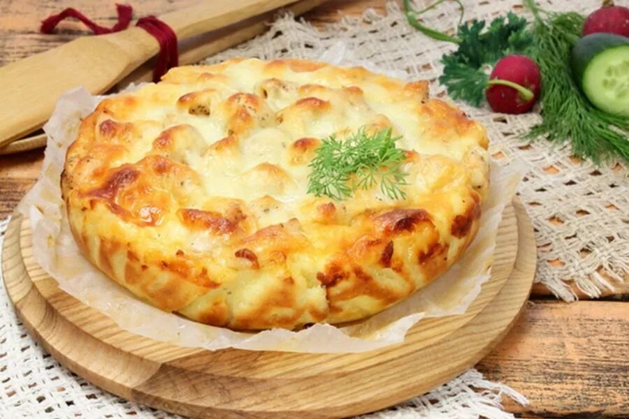 Пирог с курицей и сыром фото Пирог с курицей в мультиварке рецепт с фото - 1000.menu