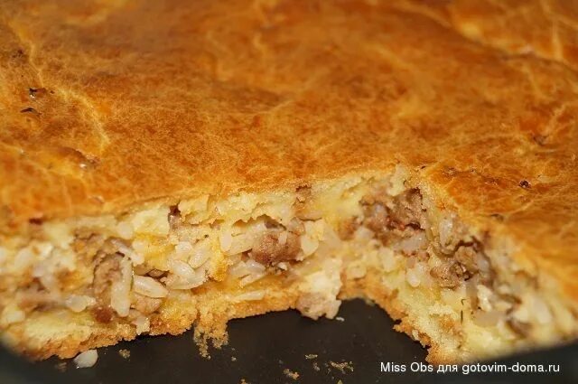 Пирог с мясом на кефире фото Заливной пирог с рисом и мясом Идеи для блюд, Рецепты еды, Вкусняшки