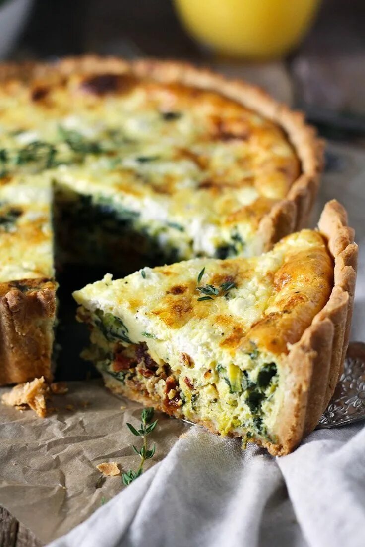 Пирог с овощами с фото Leek, Sun-Dried Tomato and Goat Cheese Deep Dish Quiche Modern Farmhouse Eats Ri