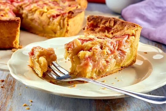 Пирог с ревенем фото Pies Rhubarb Изображения: просматривайте стоковые фотографии, векторные изображе