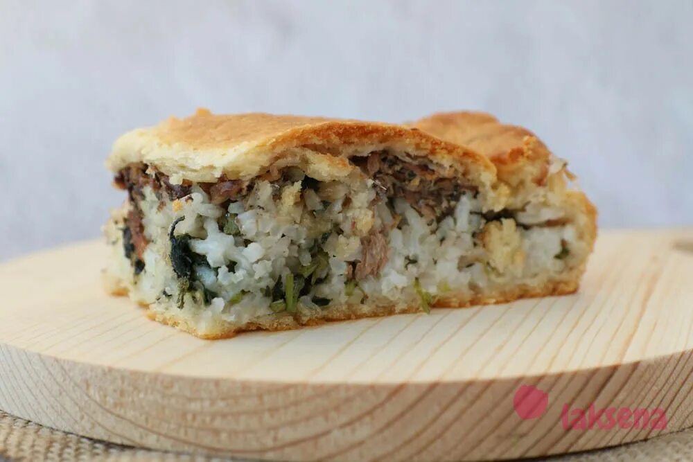 Пирог с рисом и консервой фото Пирог с рисом, сайрой и крапивой - Блог Милы