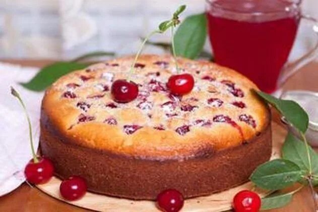 Пирог с вишней на кефире фото Рецепты - Страница 4 - С нами не скучно! в 2019 г. Пирог, Пироги с вишней и Вишн