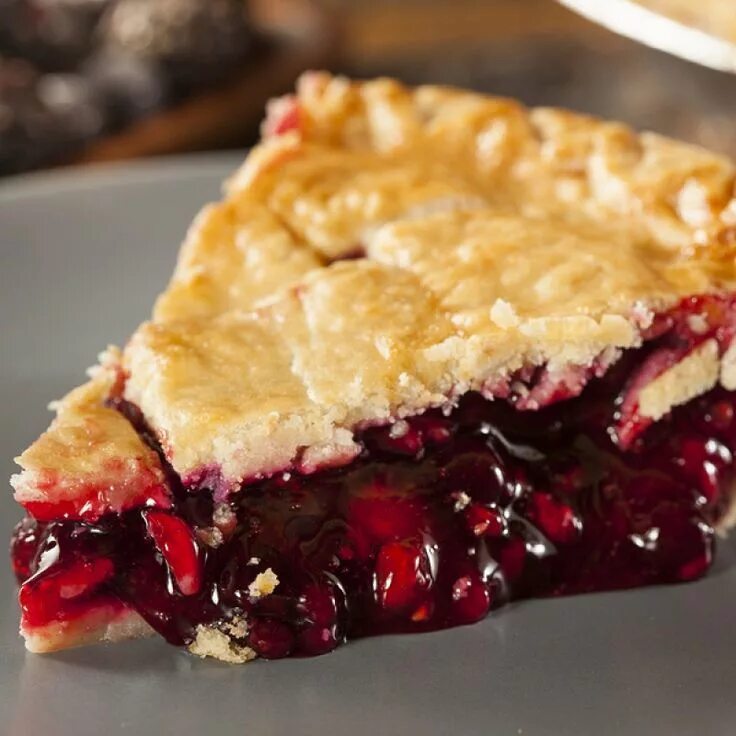Пирог с вишней рецепт с фото пошагово Bing Cherry Pie Recipe Bing cherry pie recipe, Cherry pie recipe, Sweet pie
