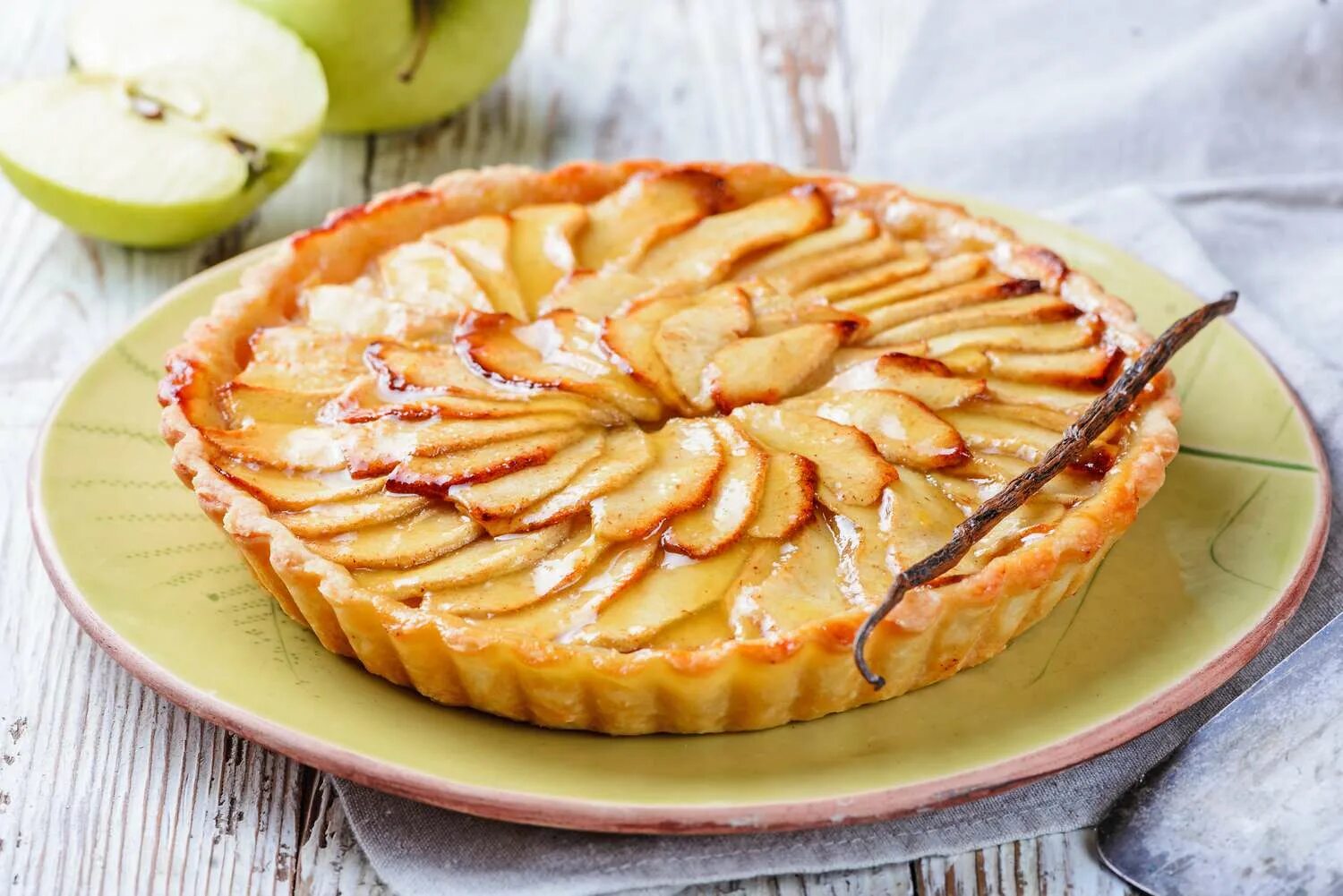 Пирог с яблоками фото French Apple Tart Recipe With Pastry Cream Recipe