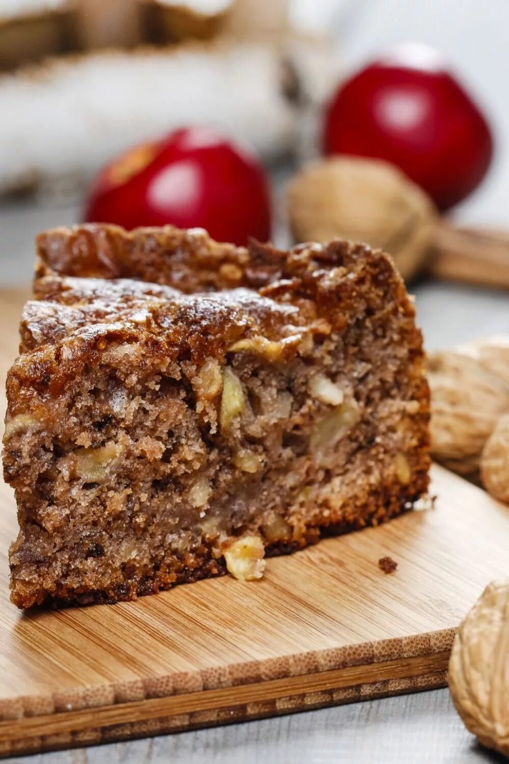 Пирог с яблоками и корицей фото Cake pomme cannelle et noix au thermomix Apple cake recipes, Cinnamon cake, Cake