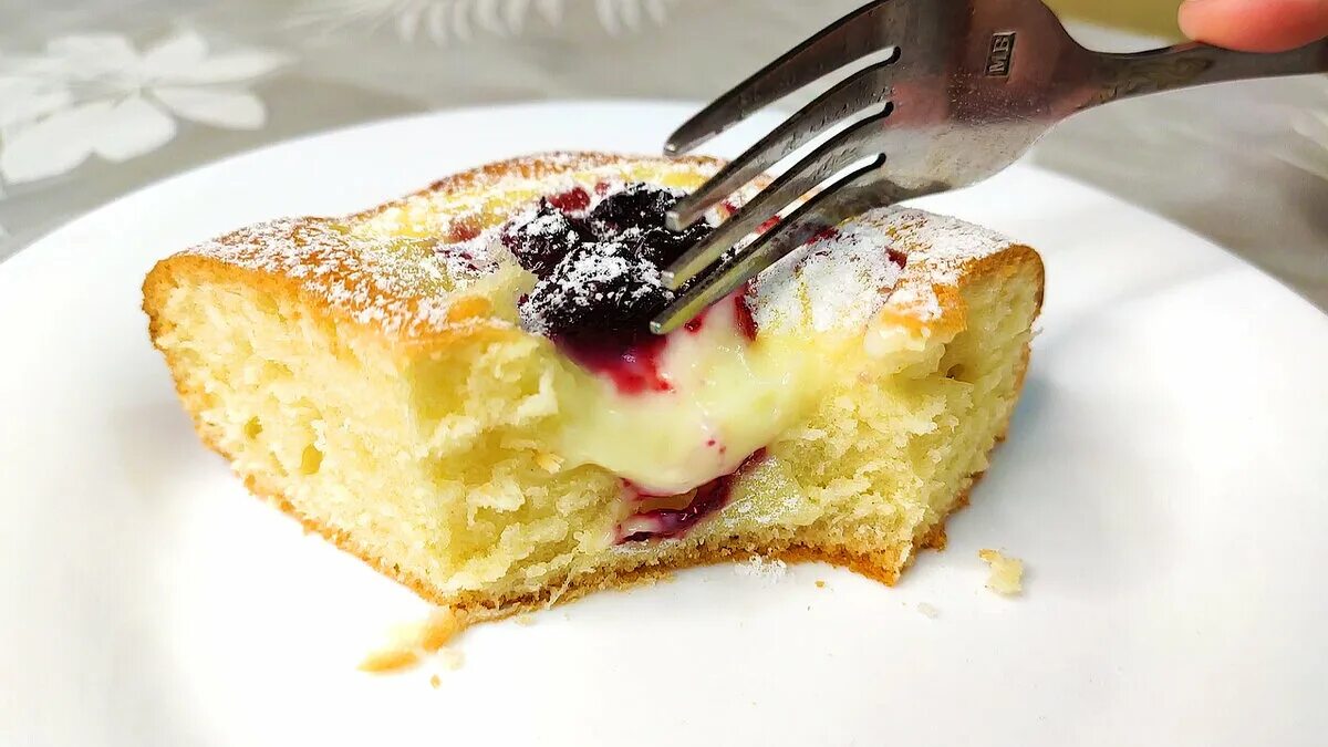 Пирог с заварным кремом с фото Пирог с заварным кремом, который по вкусу получается как нежный торт. Ольга Лунг