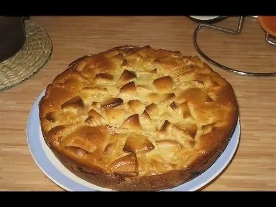 Пирог шарлотка пошаговый рецепт с фото Шарлотка со сметаной и яблоками - YouTube Яблоки, Идеи для блюд, Еда