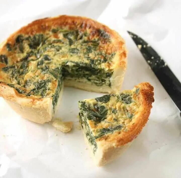 Пирог со шпинатом фото Pin by Stephanie Lockhart on Recipes Freezable meals, Food recipes, Breakfast re