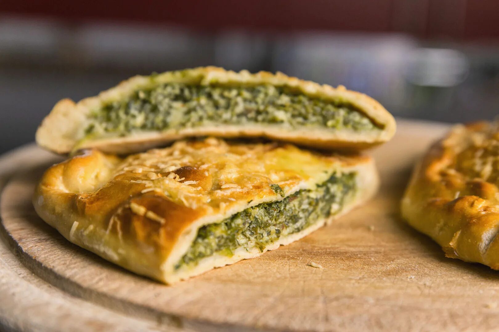 Пирог со шпинатом и сыром фото Кальцоне со шпинаом и творогом вкусный рецепт с фото пошагово и видео - TvCook.r