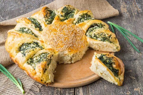 Пирог со шпинатом рецепт с фото Пирог со шпинатом и сыром Food, Ethnic recipes, Salmon burgers
