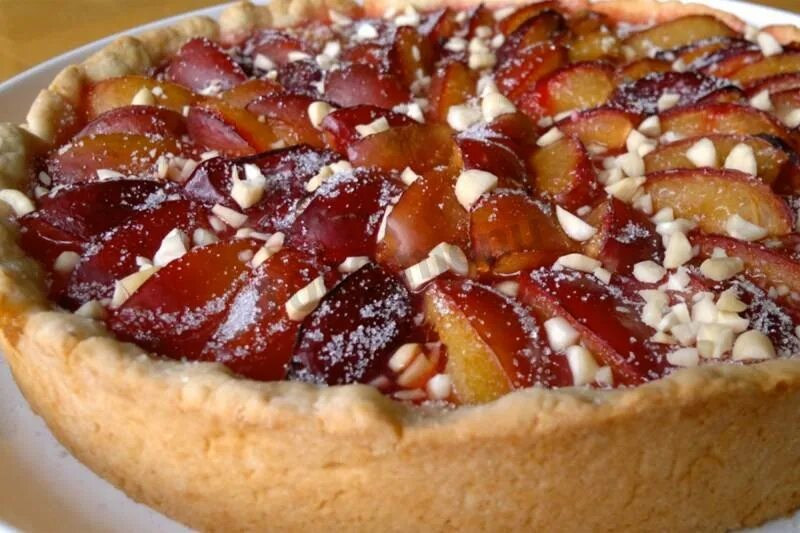 Пирог со сливами фото Выпечка со сливами - 50 рецептов - 1000.menu