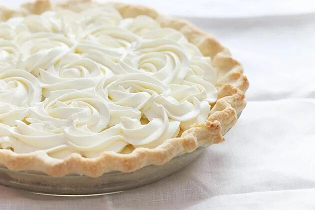 Пирог со сливками рецепт с фото coconut-cream-pie-1 by sophistimom, via Flickr Coconut cream pie, Coconut cream 
