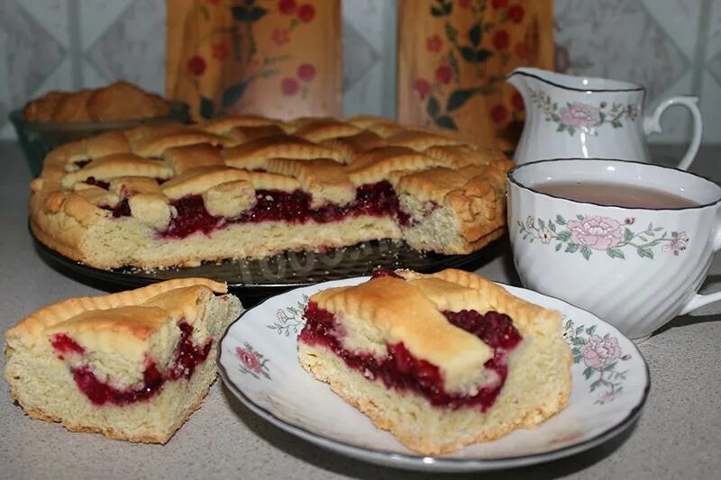 Пироги домашние фото дома Пирог с малиной на праздничный стол - 6 рецептов - 1000.menu