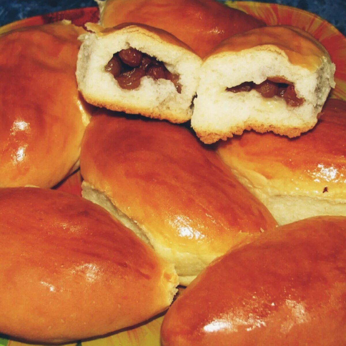 Пироги на дрожжах фото В Великобритании нельзя есть пирожки с изюмом!! Самые странные законы и зачем их