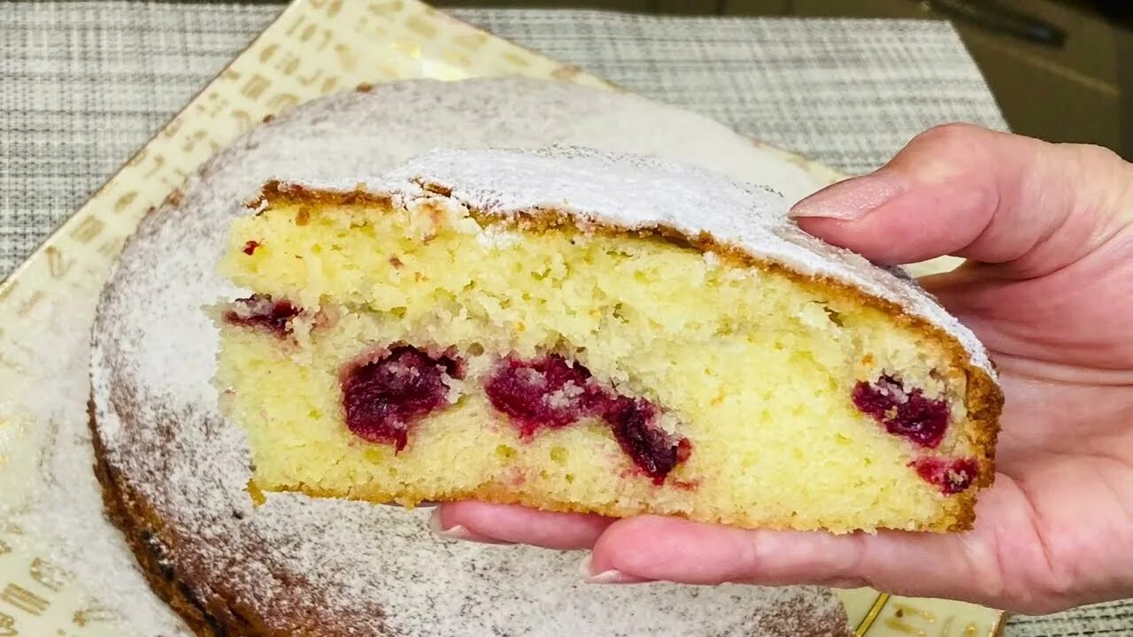 Пироги рецепты с фото легкие быстрые Изумительный влажный ВИШНЕВЫЙ ПИРОГ за 10 минут + время на выпекание. Просто, бы