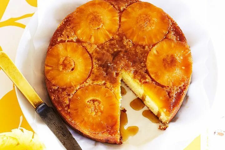 Пироги с ананасами рецепты с фото Upside-down pineapple and coconut cake Recipe Coconut cake recipe, Coconut cake,