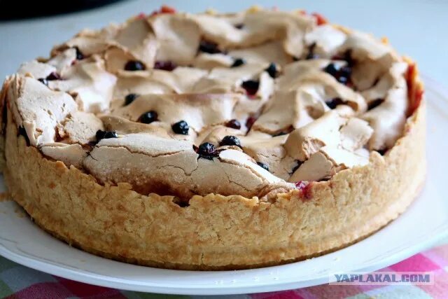 Пироги с безе рецепты с фото Открытый пирог с безе и брусникой - ЯПлакалъ