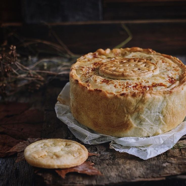 Пироги с историей ул шеронова 62 фото Inna, Kazan в Instagram: "Pie with potatoes, chicken, apple and rosemary Добрый 