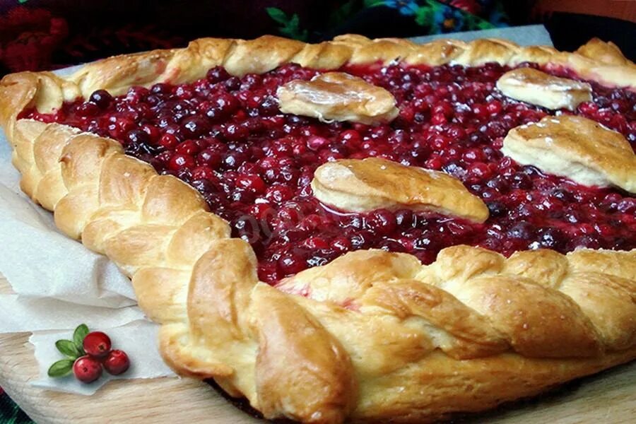 Пироги с ягодами фото в духовке Пирог с брусникой на молоке - 7 рецептов - 1000.menu