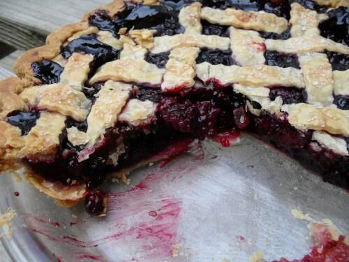 Пироги с ягодами фото в духовке Triple Berry Pie Triple berry pie, Berry pie, Three berry pie recipe