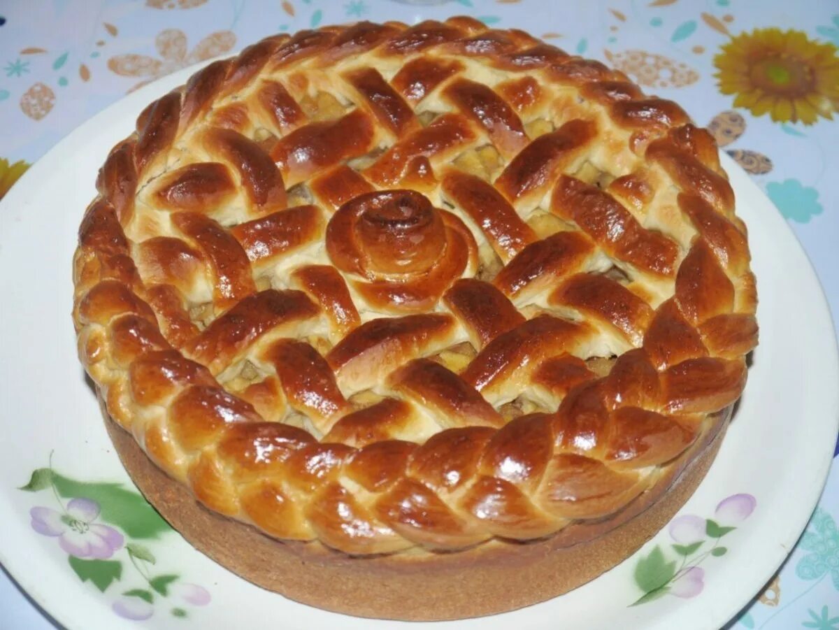 Пироги сладкие дрожжевые фото Вкуснейший пирог с яблоками, как у бабушки!