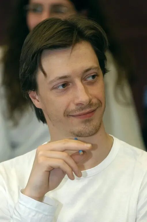 Пирогов актер фото Снялся в шпионском детективе с Шерлоком: 7 фактов о Кирилле Пирогове