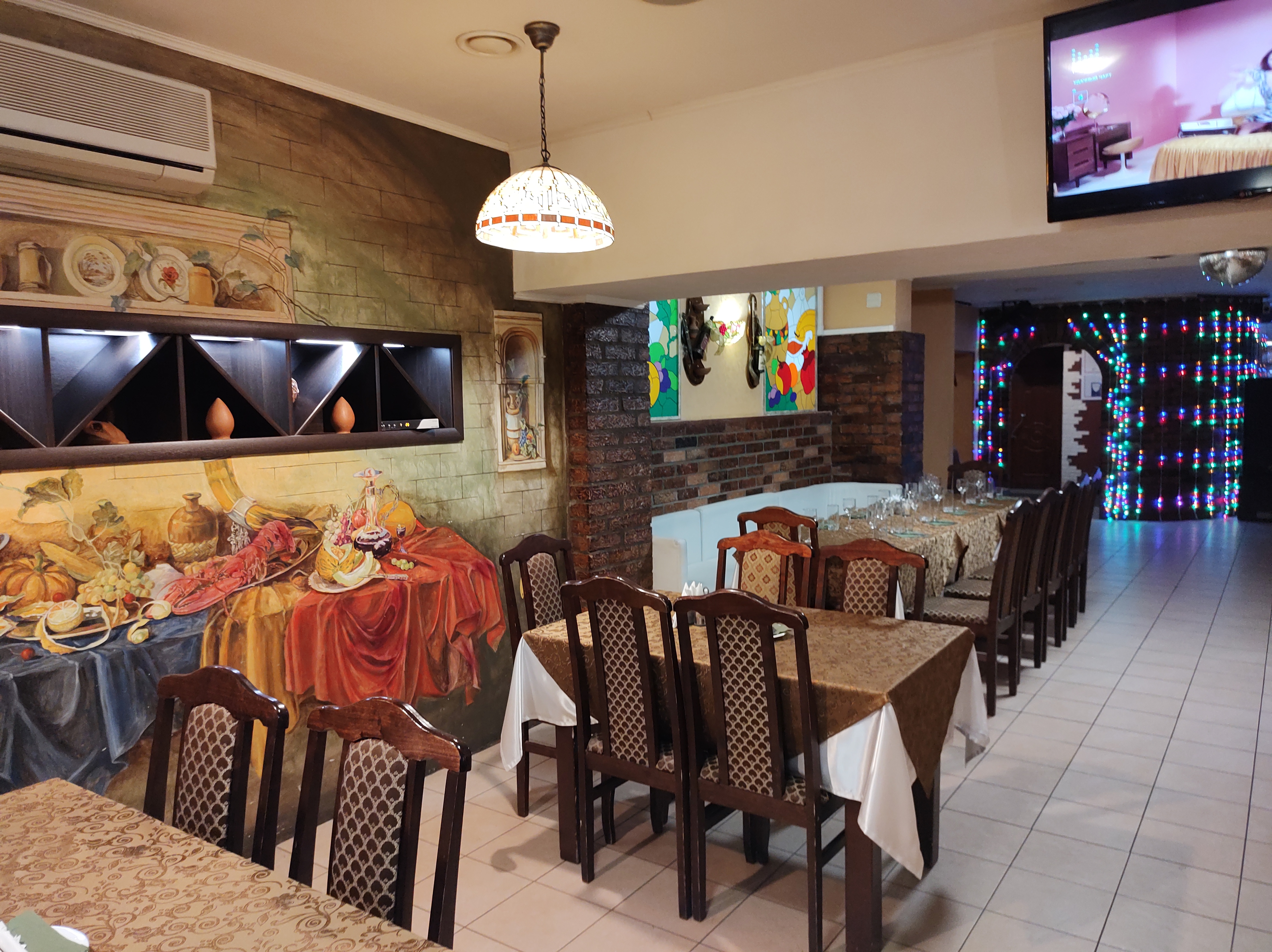 Пиросмани просп победы 58б фото Photo: Pirosmani, restaurant, Cherepovets, Pobedy Avenue, 58Б - Yandex Maps