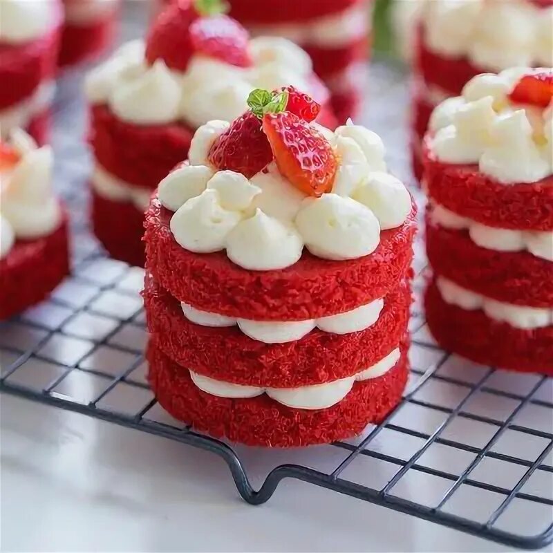 Пироженки рецепты с фото простые Пирожное "Красный бархат" Desserts, Mini cakes, Mini desserts