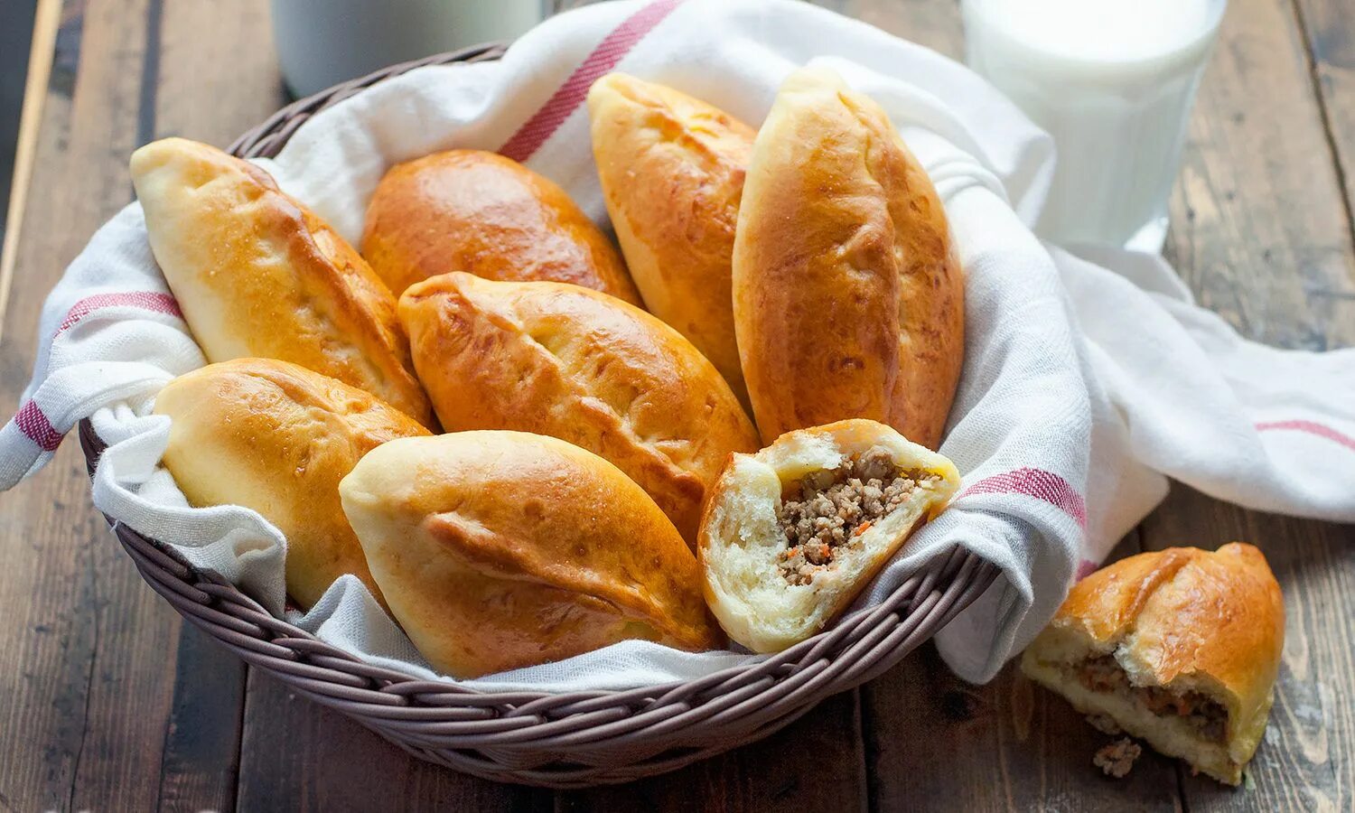 Пирожки красивое оформление 12 рецептов дрожжевого теста для пирожков - вкусные рецепты приготовления! Food,