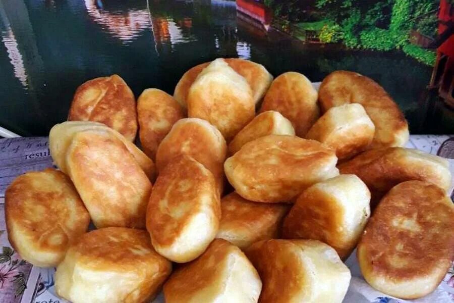 Пирожки на кефире фото Пирожки на сковороде воздушные фото - Coffeebull.ru