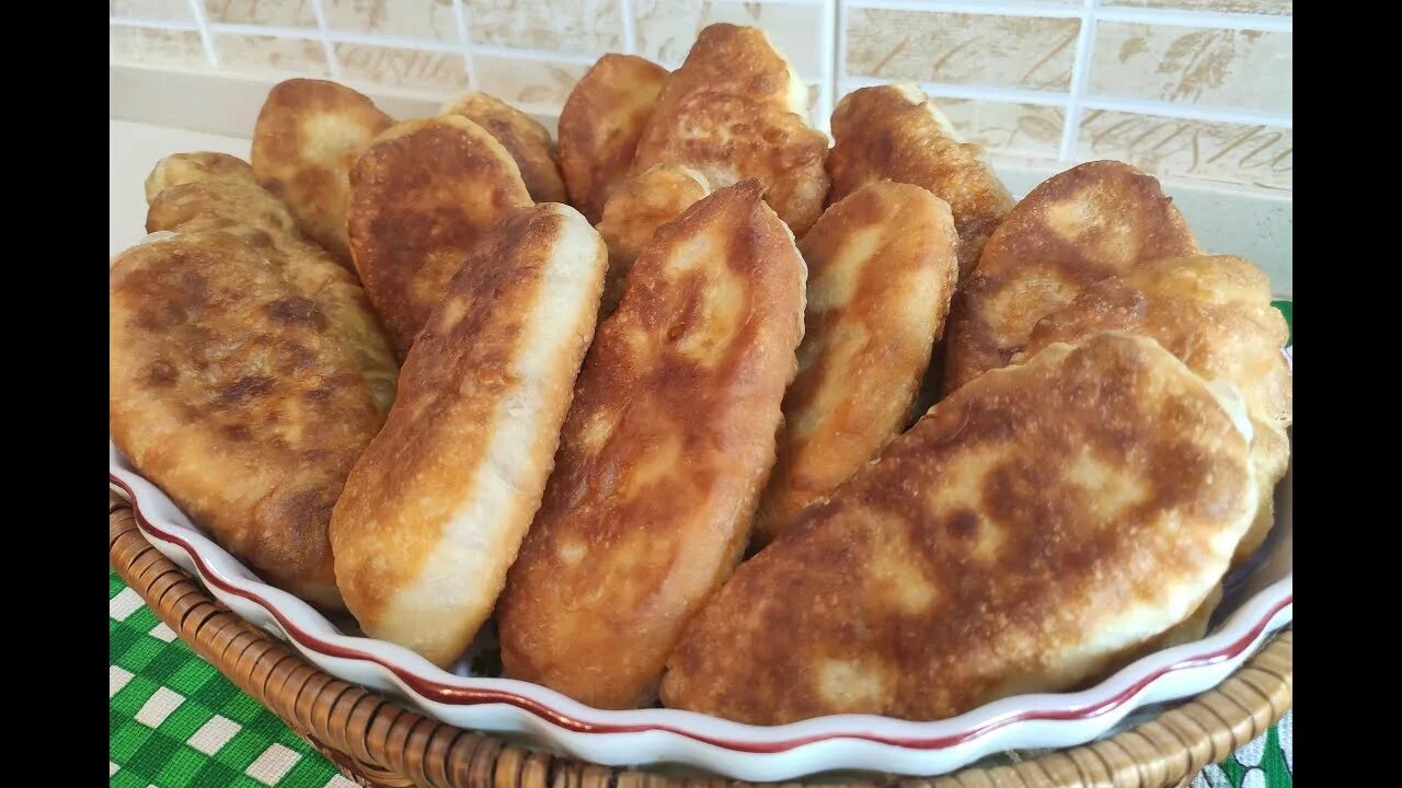 Пирожки на кефире жареные фото Жареные пирожки на кефире с капустой на сковороде видео рецепт с фото - YouTube