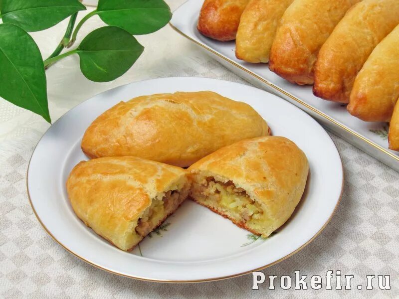 Пирожки с фаршем фото рецепт Пирожки с мясом и рисом в духовке на кефире - рецепт с фото пошагово