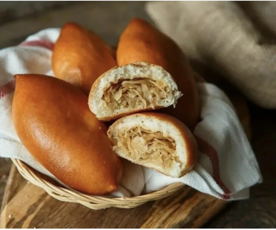 Пирожки с капустой домашнее фото Пирожки с капустой (бездрожжевое тесто) купить по цене 315 рублей в магазине Гря