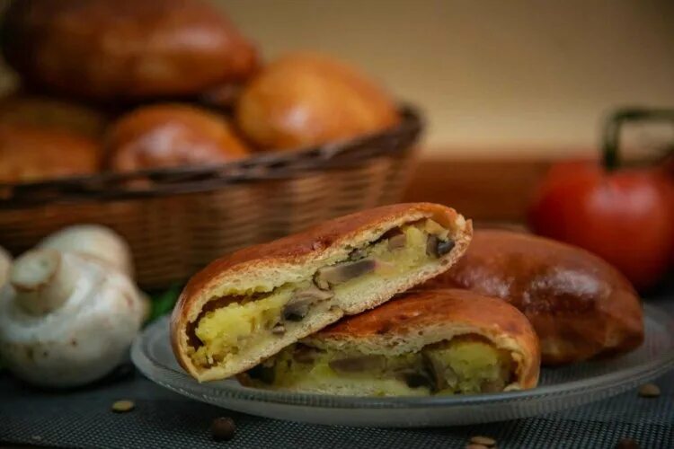 Пирожки с картошкой и грибами фото 25 быстрых картофельных начинок для пирожков