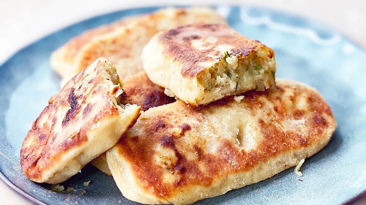 Пирожки с картошкой на сковороде фото Жареные пирожки с картошкой - Тесто на кефире, без дрожжей, очень вкусное - YouT