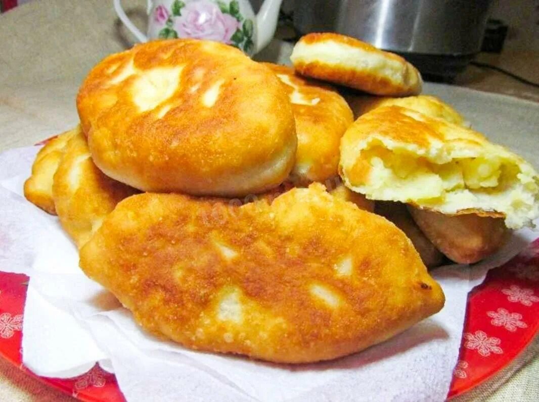Пирожки с картошкой рецепт с фото Дрожжевые пирожки в хлебопечке с картошкой и 15 похожих рецептов: видео, фото, к